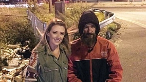 Evsiz adam için topladıkları 400 bin doları lüks tatillerde harcadılar