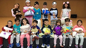 Anaokulu öğrencileri için pijama partisi yapıldı