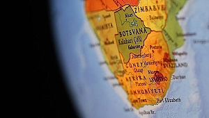 Güney Afrika'dan Maduro'ya destek