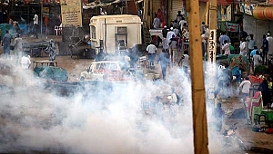 Sudan'da gençlere 'gösterilere katılmayın' çağrısı