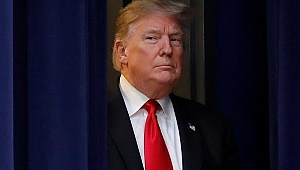 Trump 'Yüzyılın Anlaşmasını' erteledi