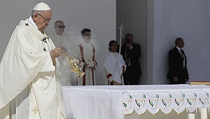 Papa Maduro'nun teklifini kabul etti